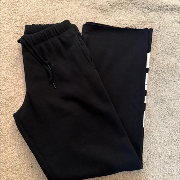 PINK Victoria’s Secret Sweatpants - Picture 1 of 4